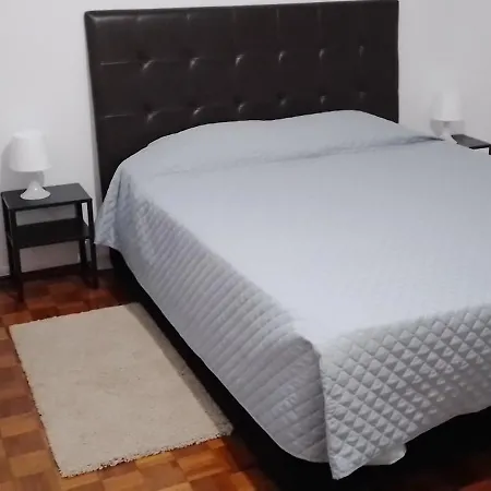 Lenny's House Apartament *