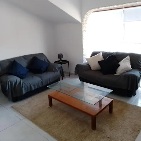 Lenny's House * Agualva-Cacem