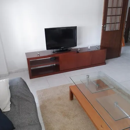 Apartment Lenny's House
